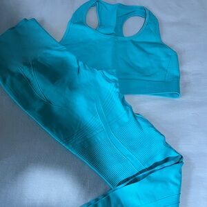 Activewear: Set leggings with top